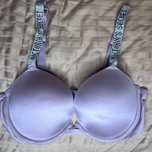 BRAND NEW VICTORIA’S SECRET PUSH UP BRA